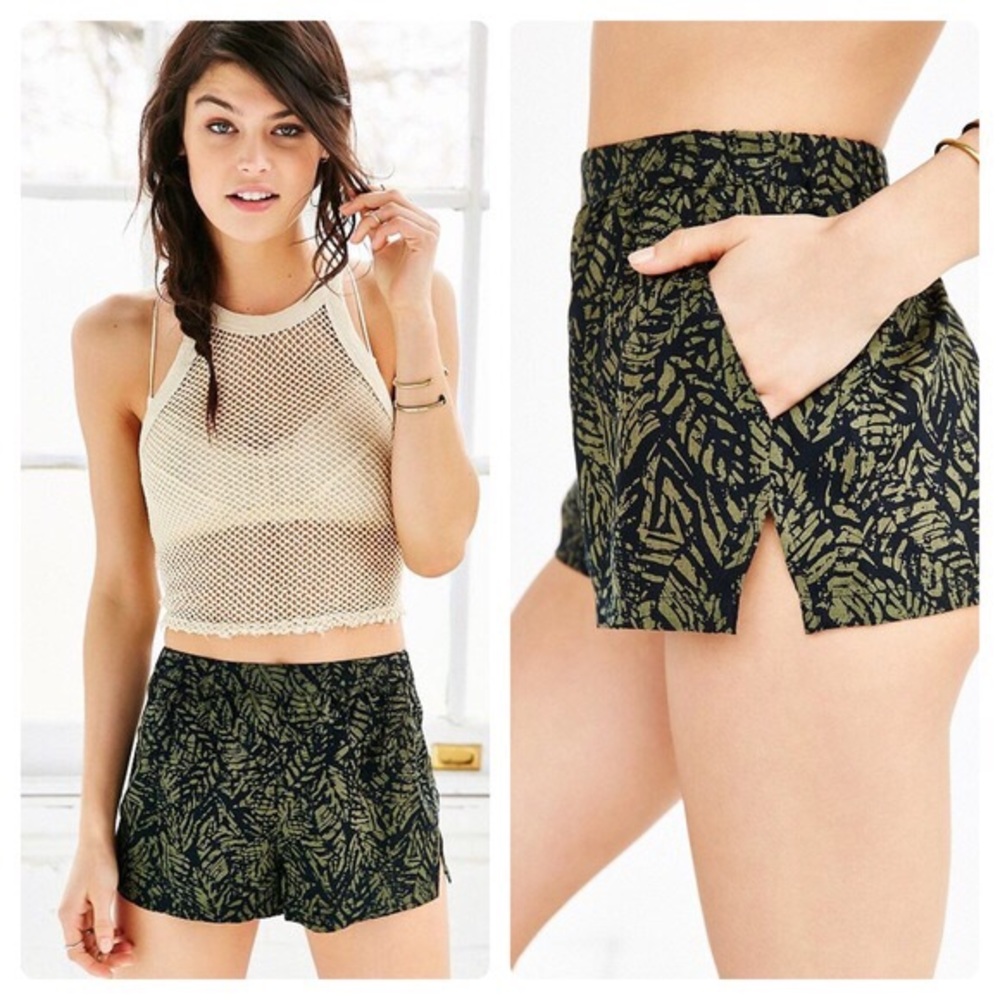 Silence + Noise Leaf Print Shorts